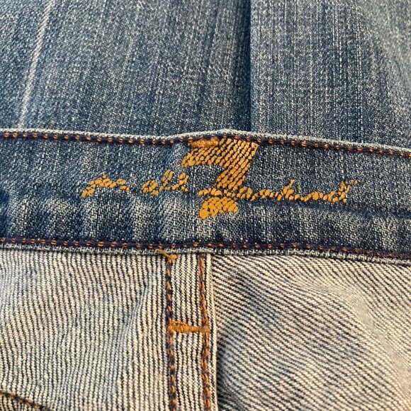 7 For All Mankind Jeans Lightly Distressed Denim Bootcut Mid-Rise 5 Pocket SZ 29 - Picture 9 of 15